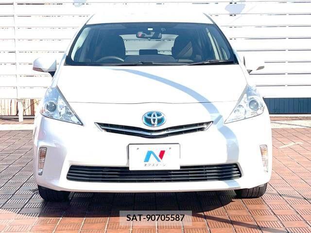 Toyota PRIUS ALPHA 2013-03 282470-13