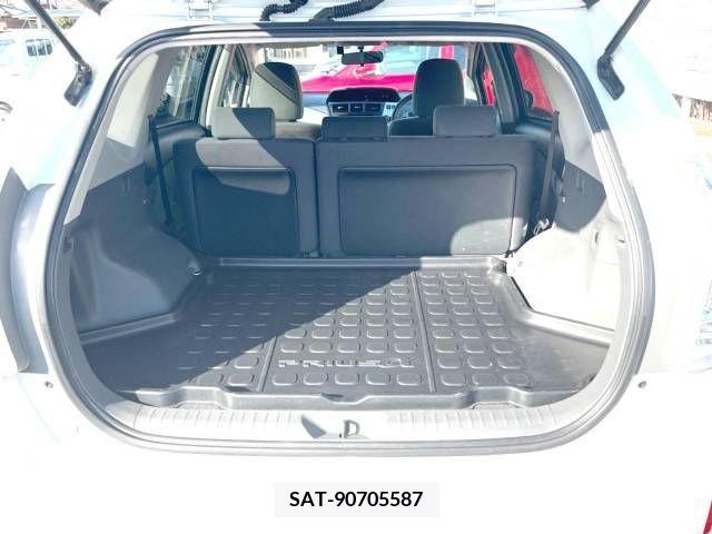 Toyota PRIUS ALPHA 2013-03 282470-10
