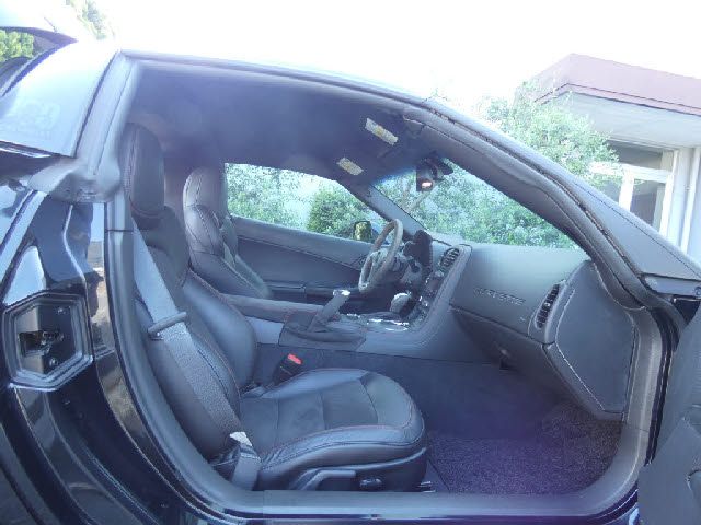 Chevrolet CORVETTE 2012-06 3652-15