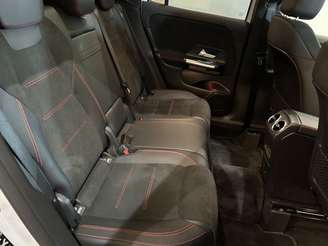 Mercedes Benz GLA-CLASS 2021-01 185790-9