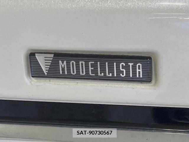 Toyota VOXY 2019-08 370392-2