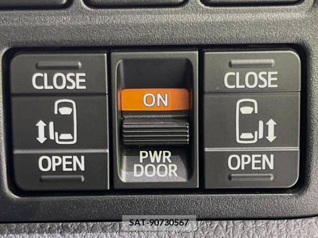 Toyota VOXY 2019-08 370392-6