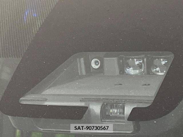 Toyota VOXY 2019-08 370392-5