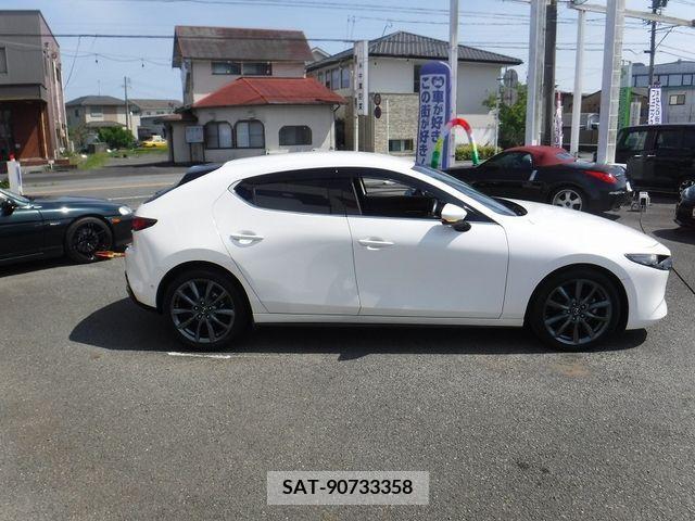 Mazda MAZDA3 2019-06 276420-7