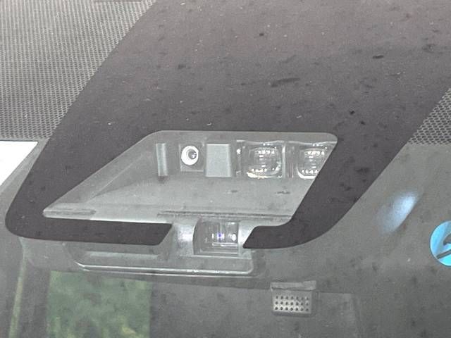 Toyota NOAH 2018-05 29234-2