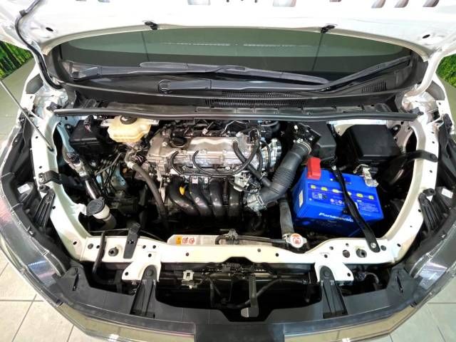 Toyota NOAH 2018-05 29234-18