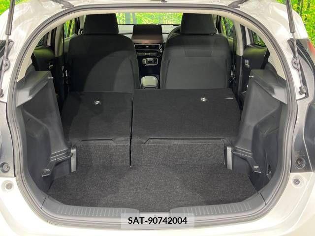 Toyota AQUA 2021-08 260545-8