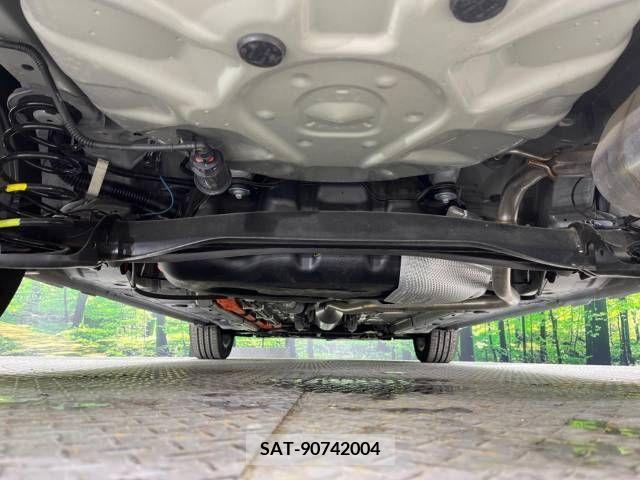 Toyota AQUA 2021-08 260545-17