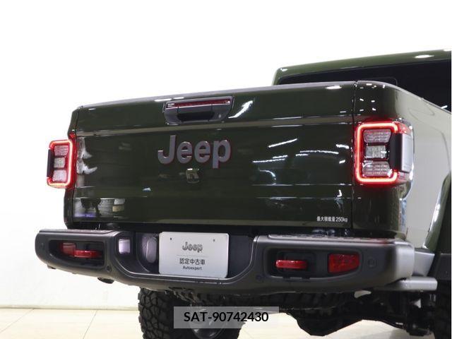 Jeep GLADIATOR 2024-04 385799-6