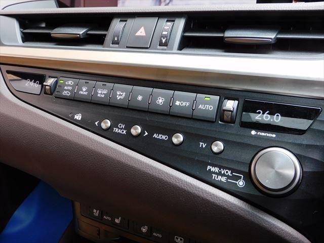 Lexus ES 2021-05 14388-23