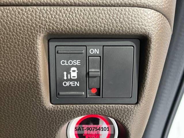 Honda N BOX 2021-03 333904-5