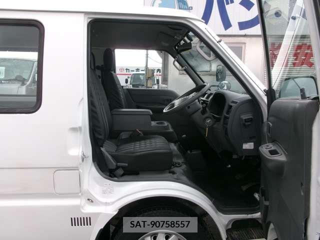 Mazda BONGO VAN 2018-12 223026-18