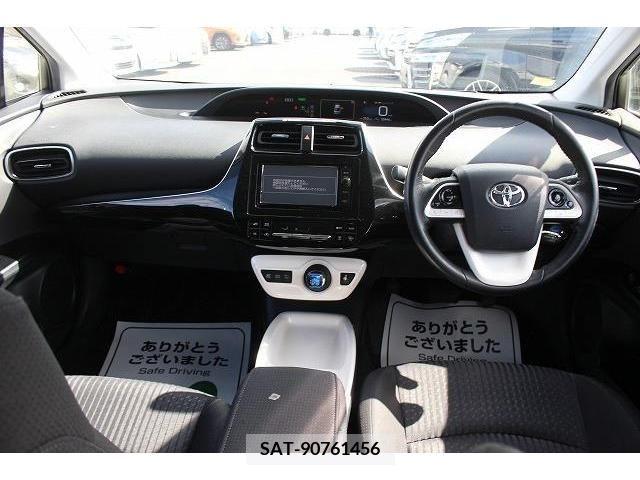 Toyota PRIUS 2016-06 372147-14