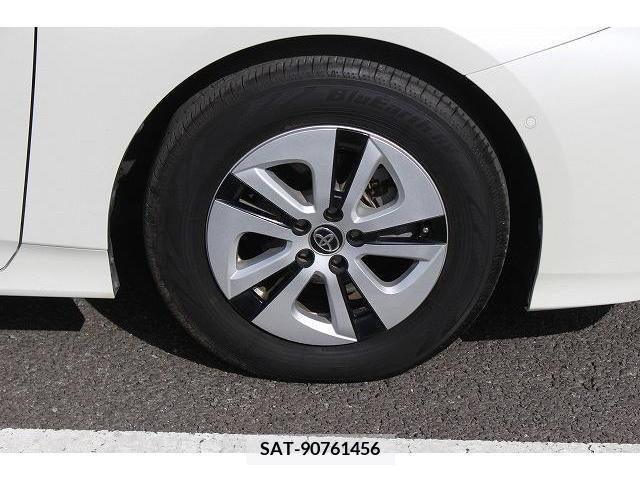 Toyota PRIUS 2016-06 372147-9