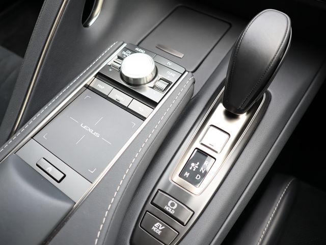 Lexus LC 2019-04 20852-15