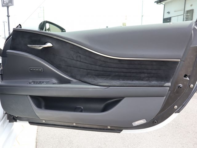 Lexus LC 2019-04 20852-24