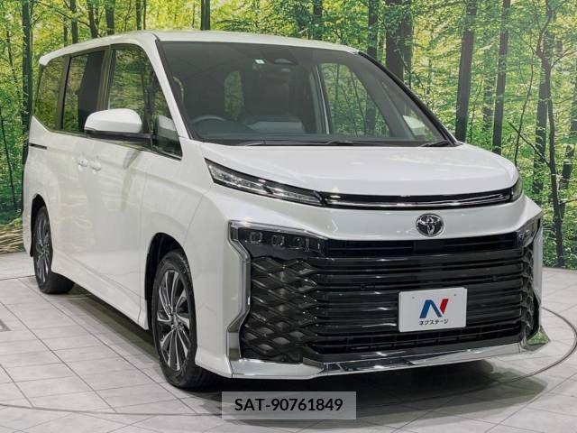 Toyota VOXY 2023-04 313584-16