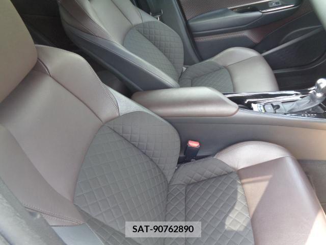 Toyota C-HR 2017-06 254023-7