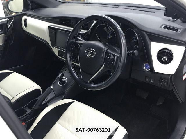 Toyota AURIS 2016-09 261514-5