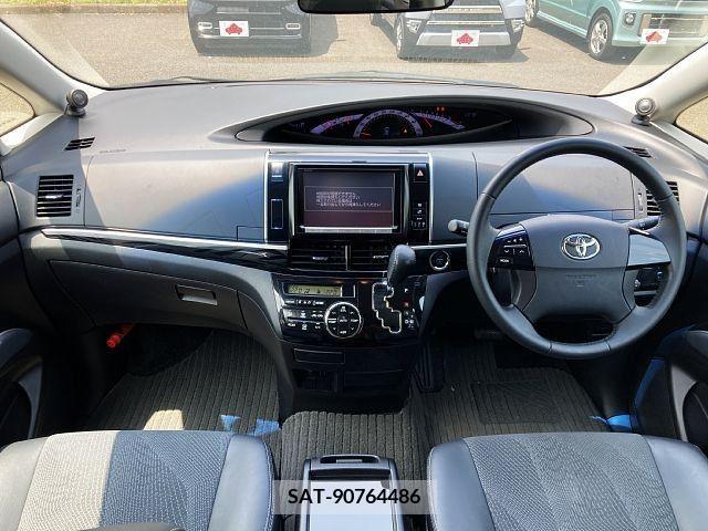 Toyota ESTIMA 2015-04 378364-1