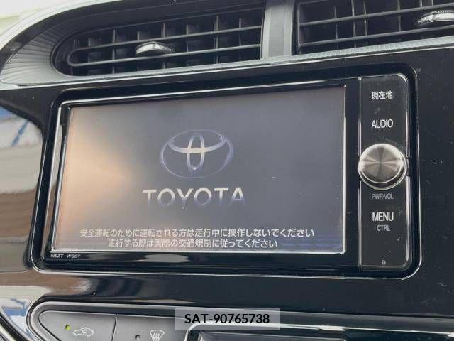 Toyota AQUA 2017-09 356340-2
