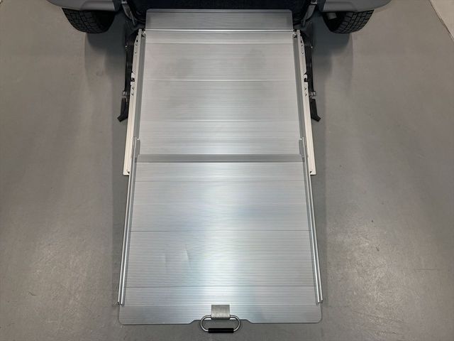 Daihatsu TANTO 2018-10 192779-3