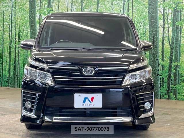 Toyota VOXY 2015-04 370491-15