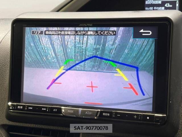 Toyota VOXY 2015-04 370491-4