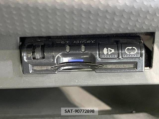 Suzuki HUSTLER 2017-01 329619-6