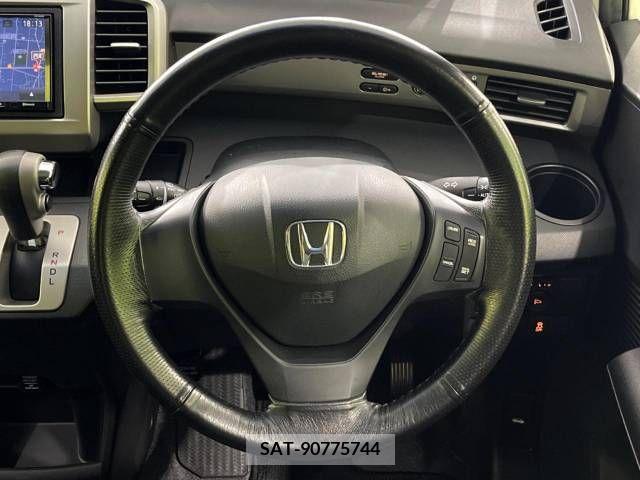 Honda FREED 2012-01 302846-12