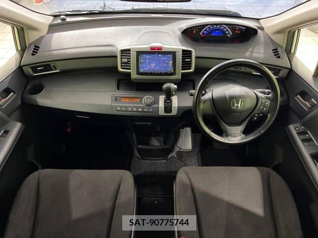 Honda FREED 2012-01 302846-1