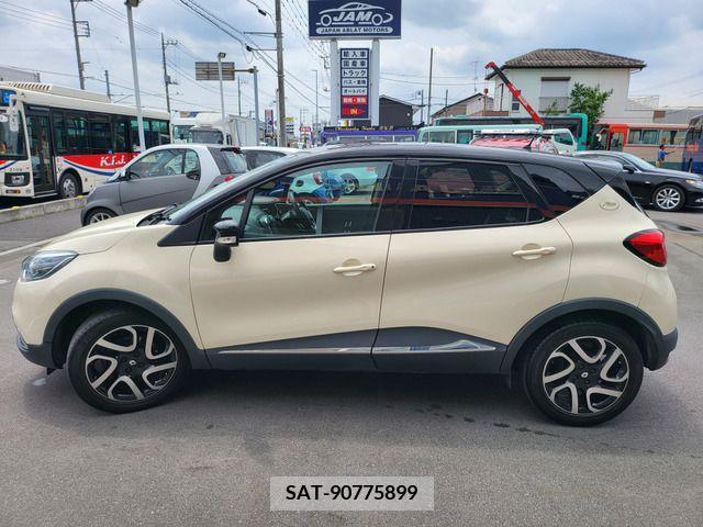 Renault CAPTUR 2015-08 325315-12