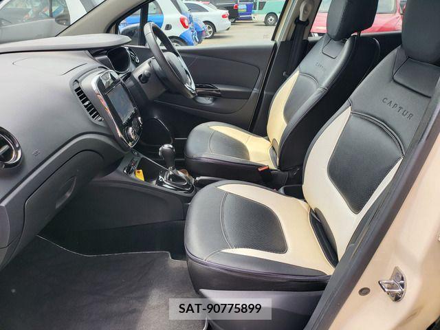Renault CAPTUR 2015-08 325315-7