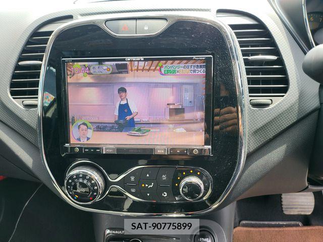 Renault CAPTUR 2015-08 325315-18