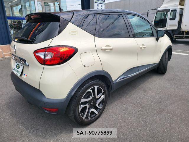 Renault CAPTUR 2015-08 325315-15