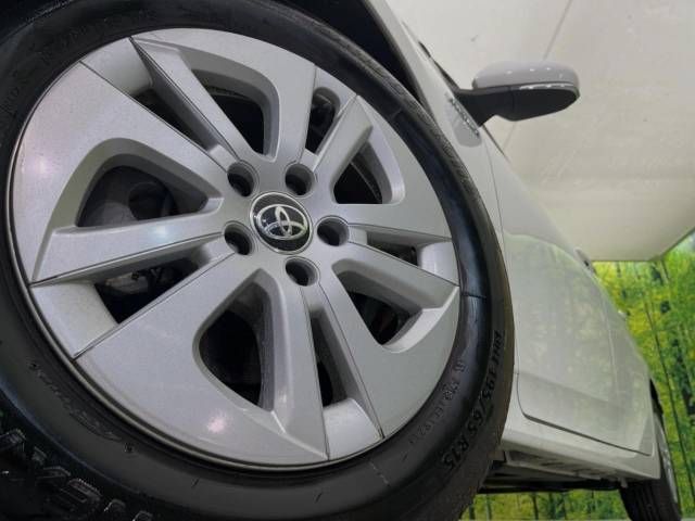 Toyota PRIUS 2016-07 180764-13