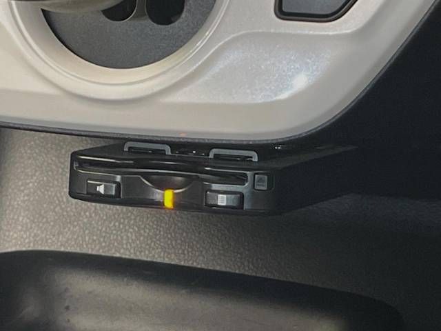 Toyota PRIUS 2016-07 180764-3