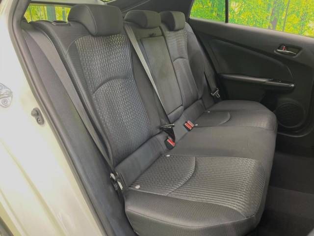 Toyota PRIUS 2016-07 180764-9