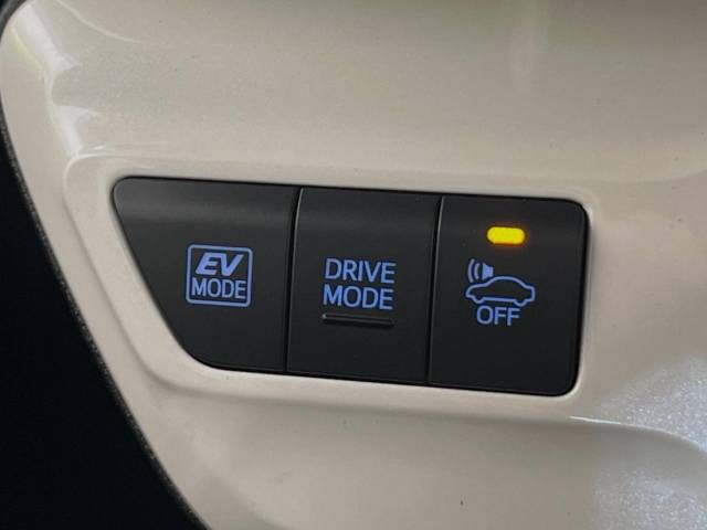 Toyota PRIUS 2016-07 180764-7