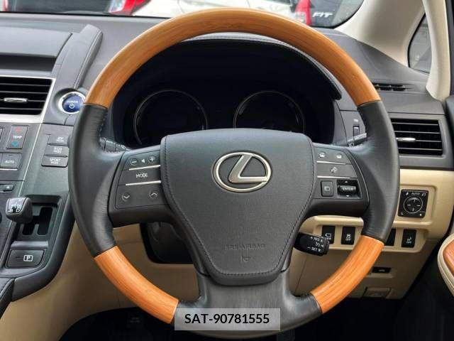 Lexus HS 2013-05 257214-11
