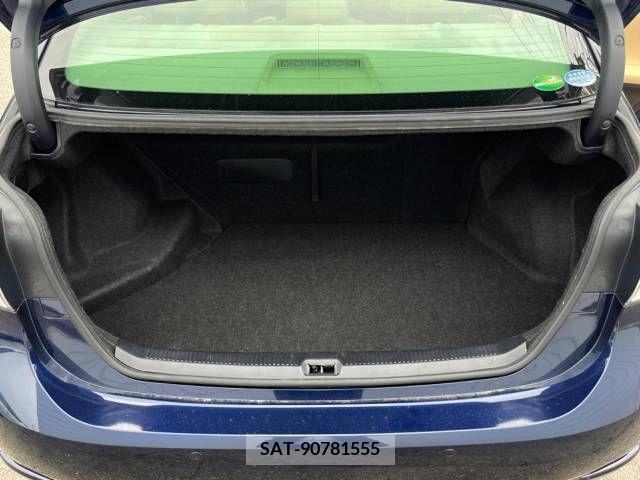 Lexus HS 2013-05 257214-10