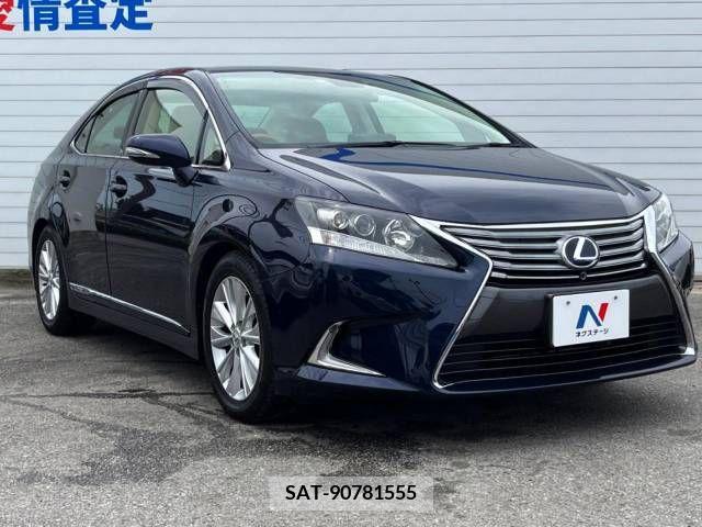 Lexus HS 2013-05 257214-16