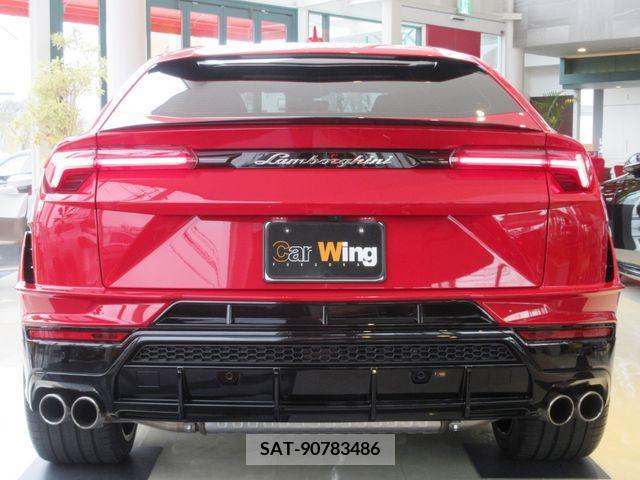 Lamborghini URUS 2023-09 215979-9