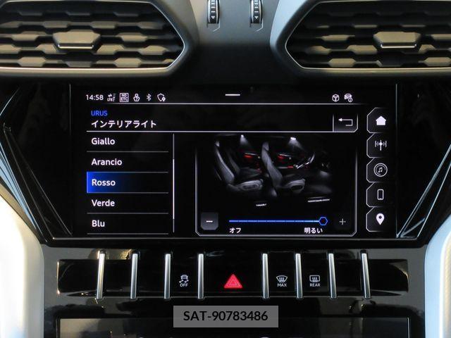 Lamborghini URUS 2023-09 215979-22