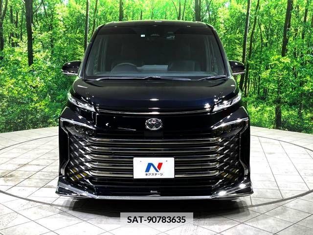 Toyota VOXY 2022-03 341464-17