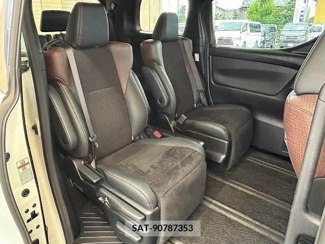 Toyota ALPHARD 2017-09 355322-5