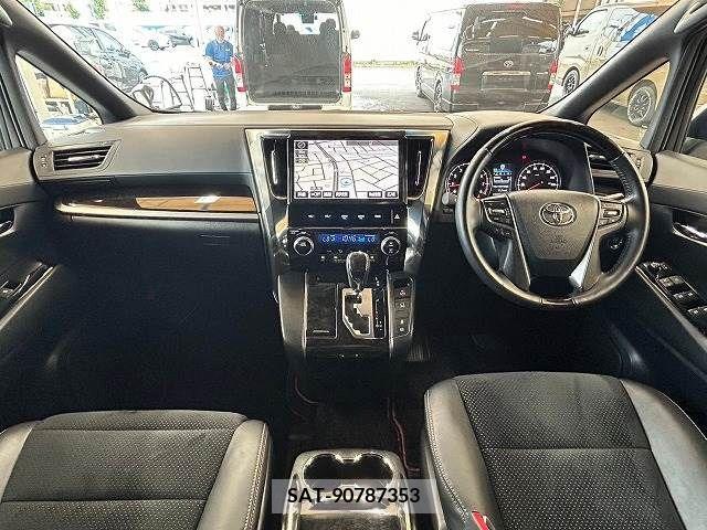 Toyota ALPHARD 2017-09 355322-1