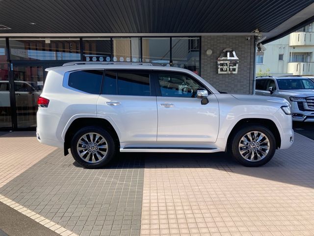 Toyota LAND CRUISER 2022-12 188231-3