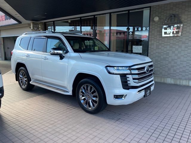 Toyota LAND CRUISER 2022-12 188231-0
