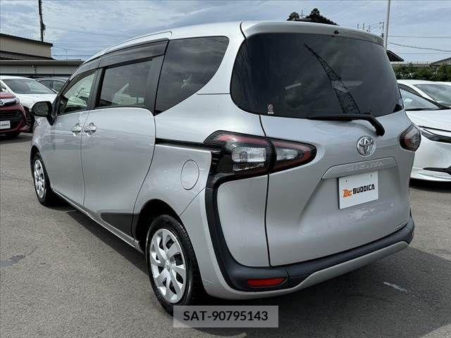 Toyota SIENTA 2015-09 325966-12